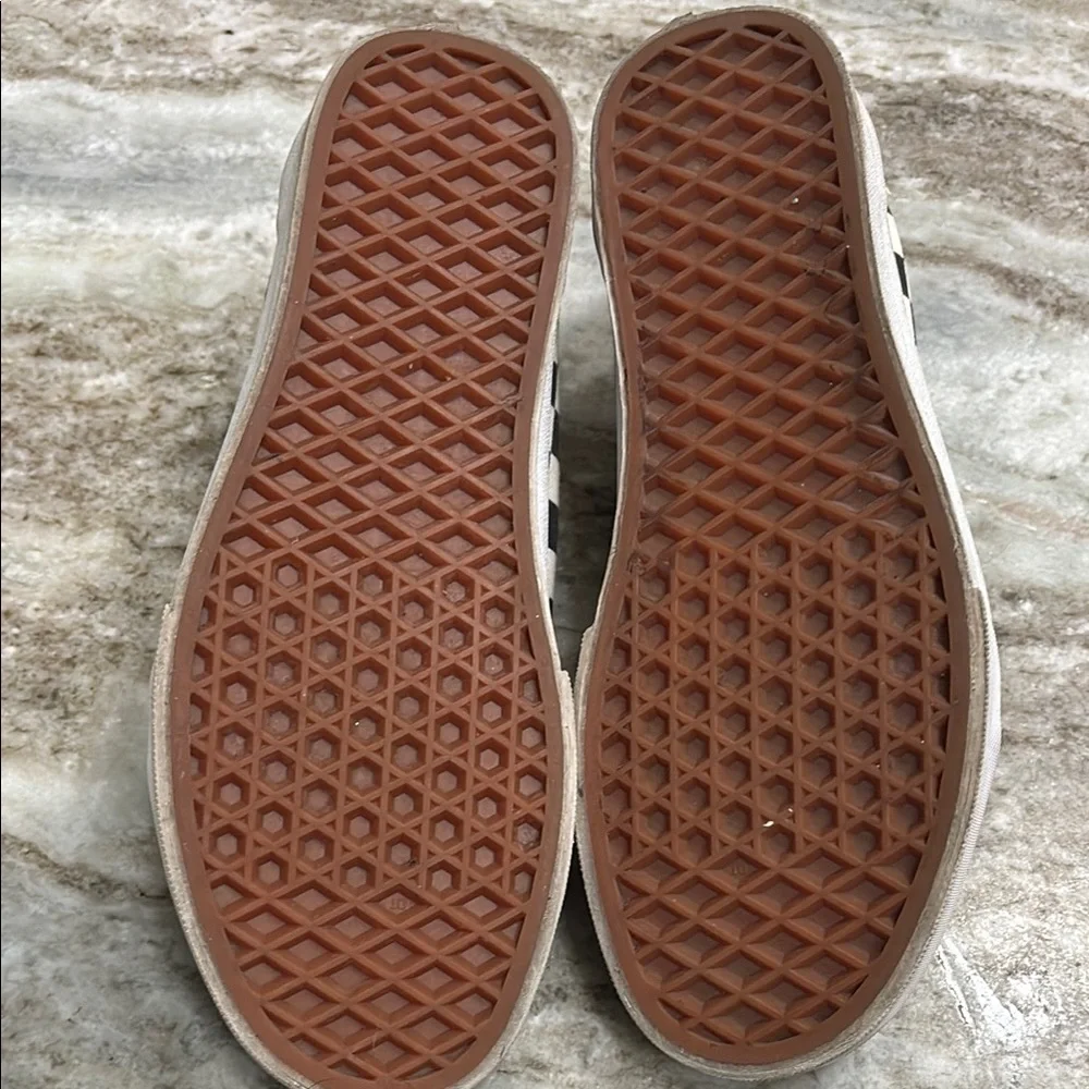 Vans Checkerboard Sneakers - Picture 5 of 6